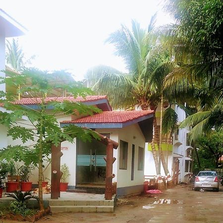 Ruturaj Inn Alībāg Exteriör bild