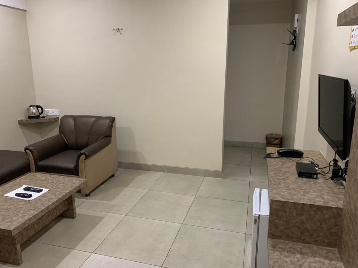 Ruturaj Inn Alībāg Exteriör bild