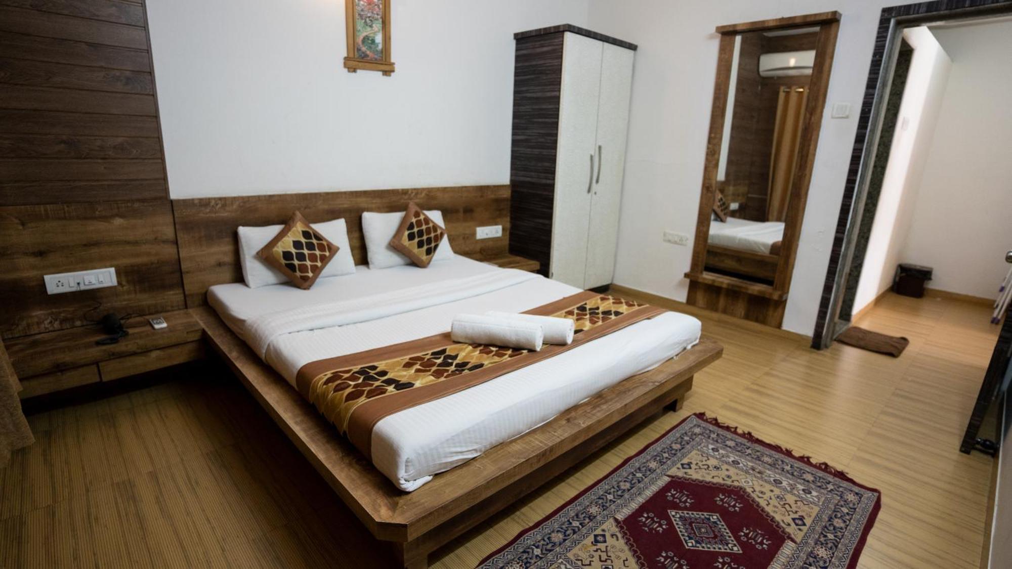 Ruturaj Inn Alībāg Exteriör bild